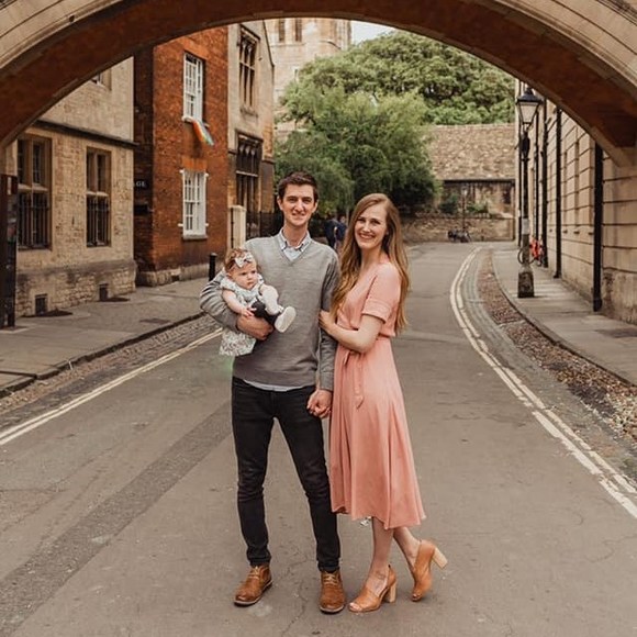 Meet your Posher, Rebecca - Picture 2 of 6